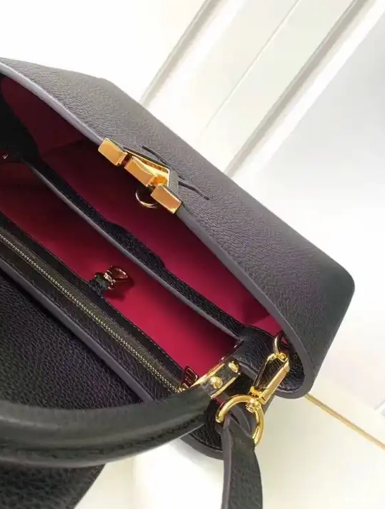 Cheap MM LOUIS VUITTON CAPUCINES 0524